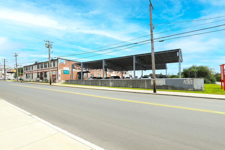 376 Nash Rd, New Bedford, MA for sale - Building Photo - Image 1 of 49