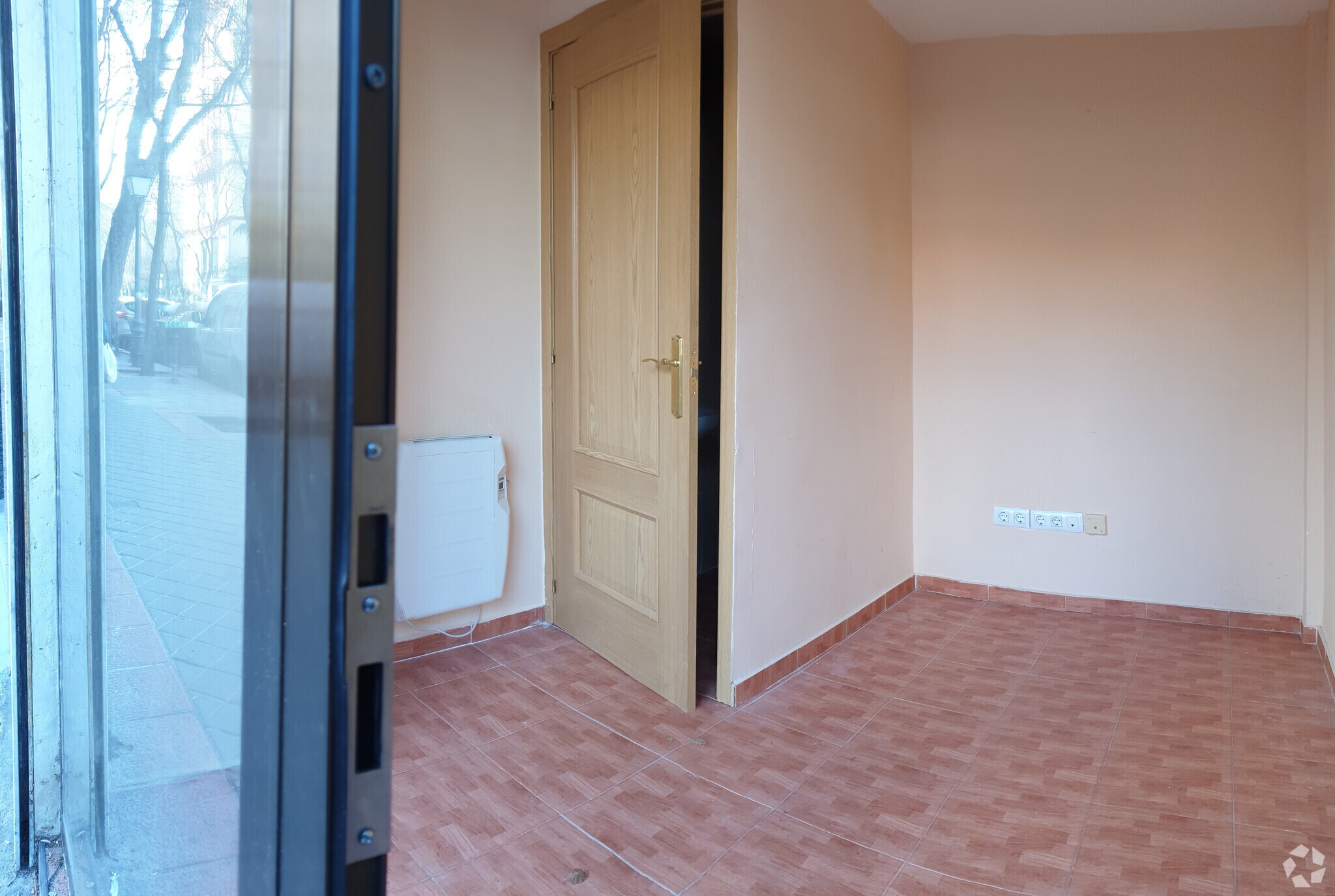 Immeuble residentiel dans Madrid, Madrid à vendre Photo intérieure- Image 1 de 2