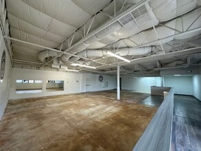 11825 West Ave, San Antonio, TX à louer Photo intérieure- Image 2 de 3