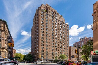 Plus de détails pour 157 3rd Ave, New York, NY - Commerce de détail à louer