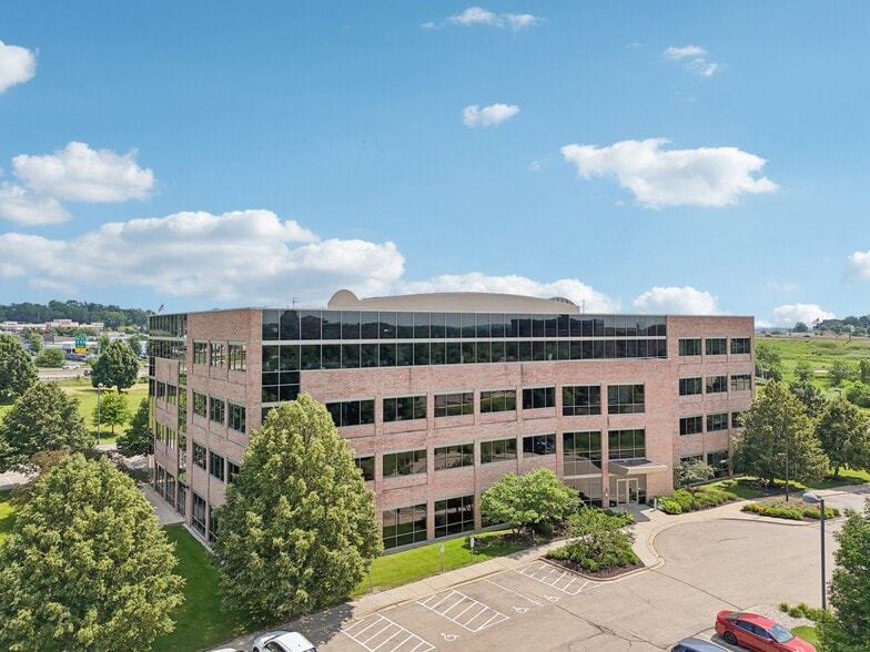 5133 W Terrace Dr, Madison, WI for sale - Building Photo - Image 3 of 14