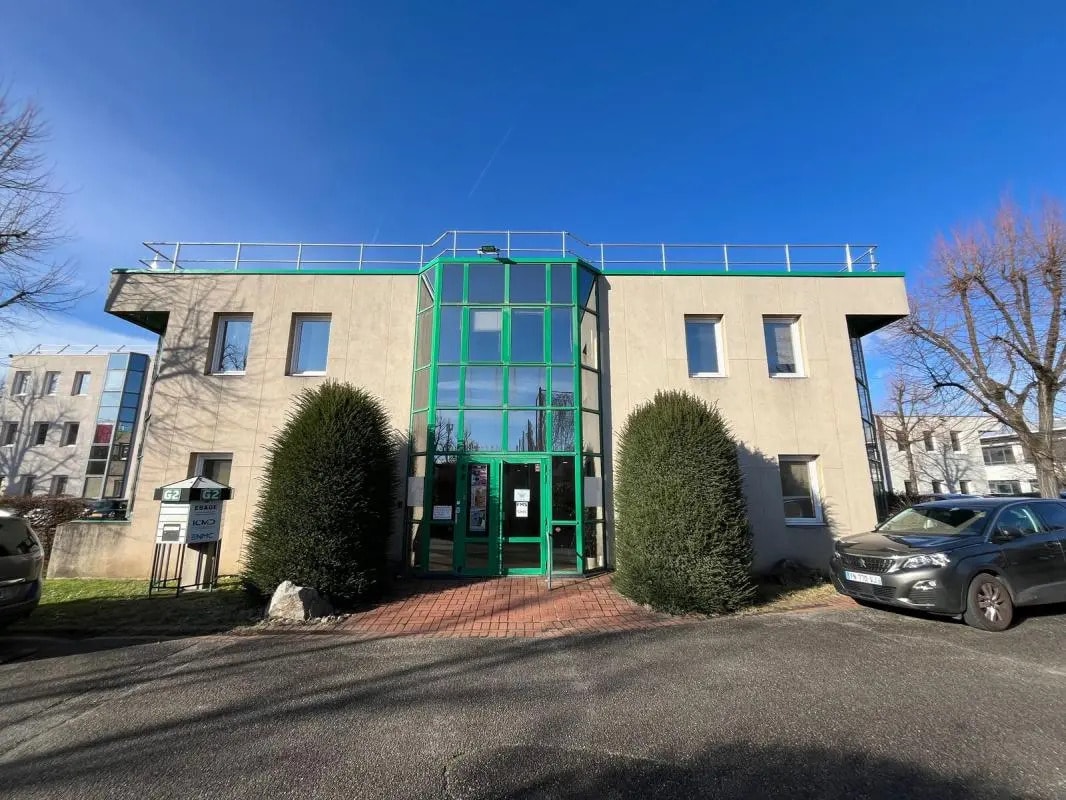 213 Rue De Gerland, Lyon for lease Building Photo- Image 1 of 11