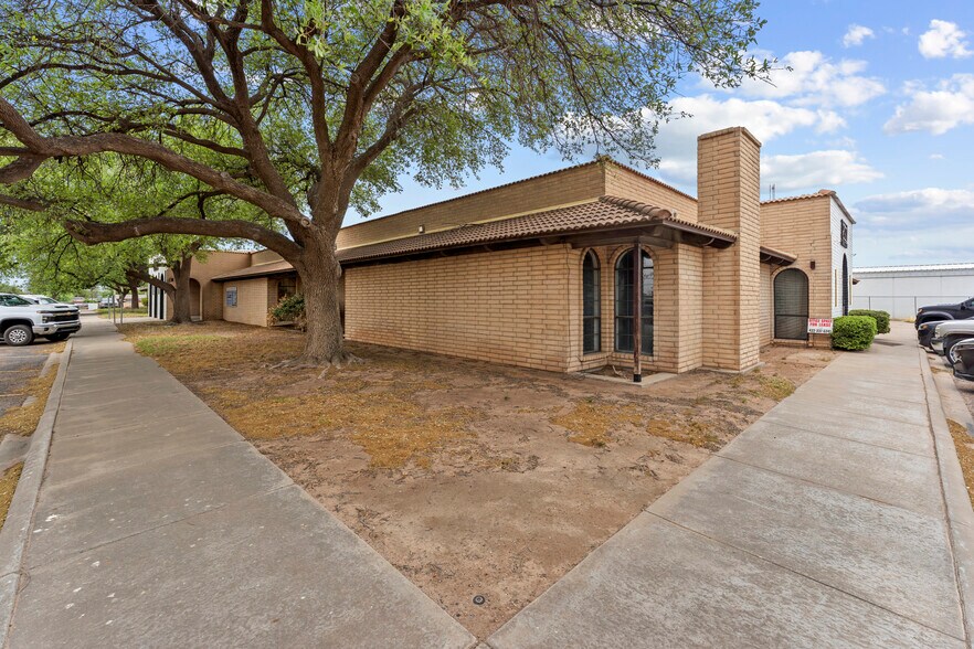 3205 Kermit Hwy, Odessa, TX à vendre - Photo du bâtiment - Image 3 de 18