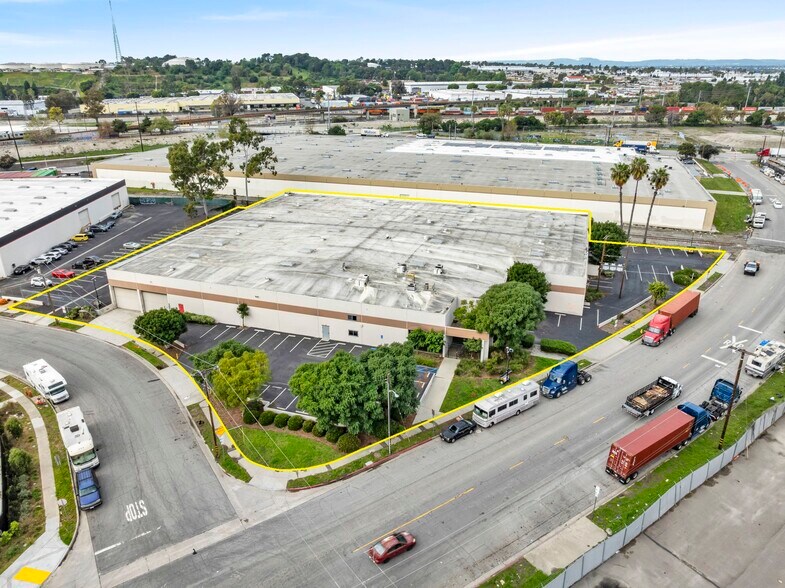 18737 S Reyes Ave, East Rancho Dominguez, CA for sale - Building Photo - Image 1 of 28