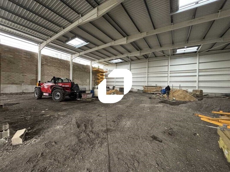 Flex in Bondoufle for lease - Construction Photo - Image 2 of 4