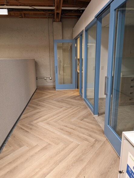 1057 Gayley Ave, Los Angeles, CA for lease - Interior Photo - Image 2 of 19