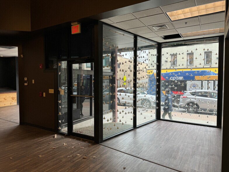 40 Steuben Pl, Albany, NY à louer - Photo du bâtiment - Image 2 de 25