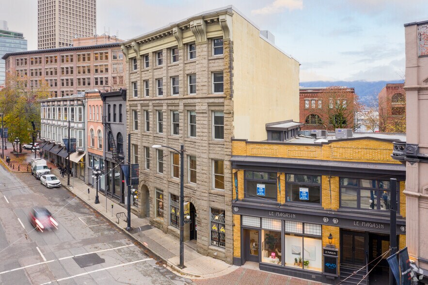 342 Water St, Vancouver, BC à louer - Photo du bâtiment - Image 2 de 7