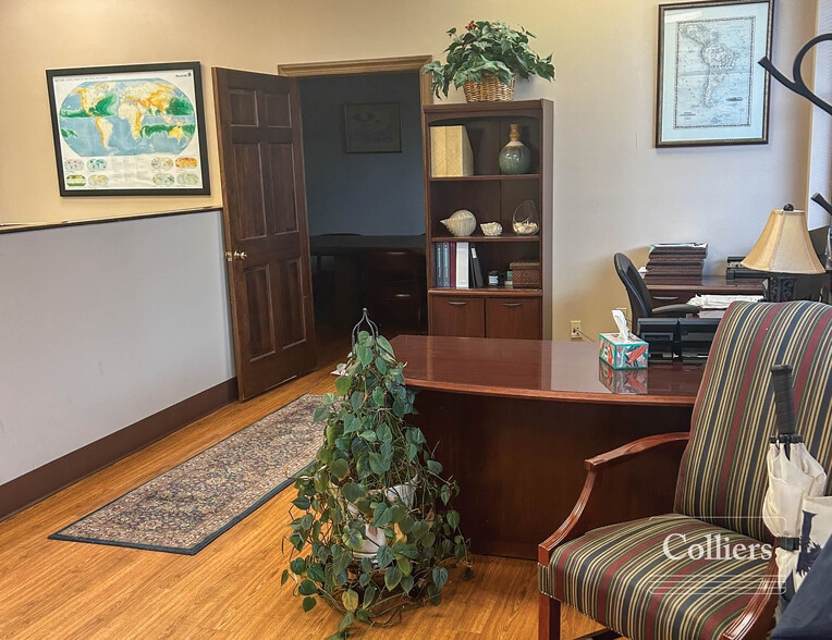 1105 State St, Cayce, SC for lease - Building Photo - Image 2 of 6