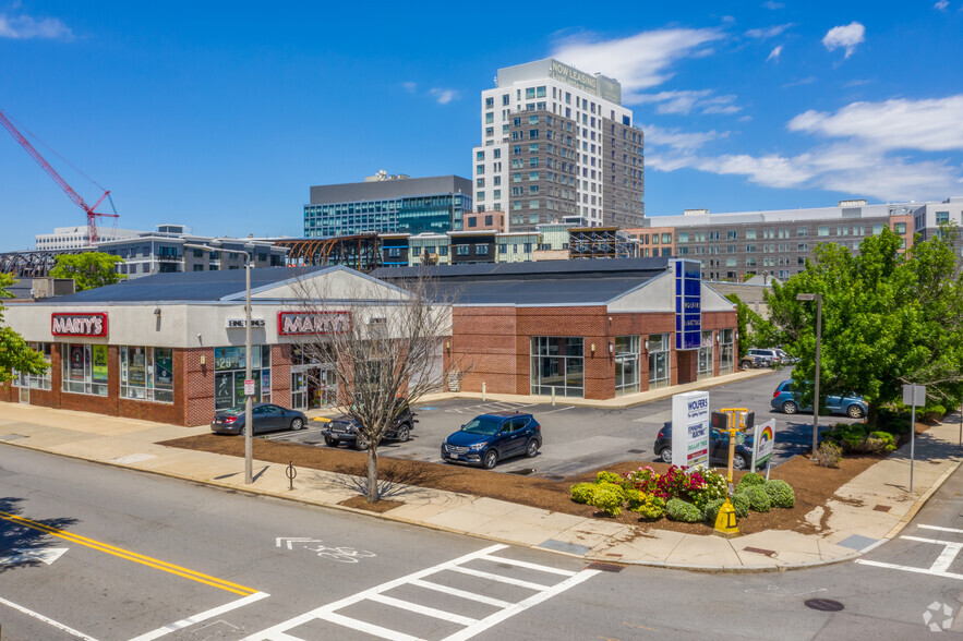 103 N Beacon St, Allston, MA à vendre - Photo du bâtiment - Image 1 de 1