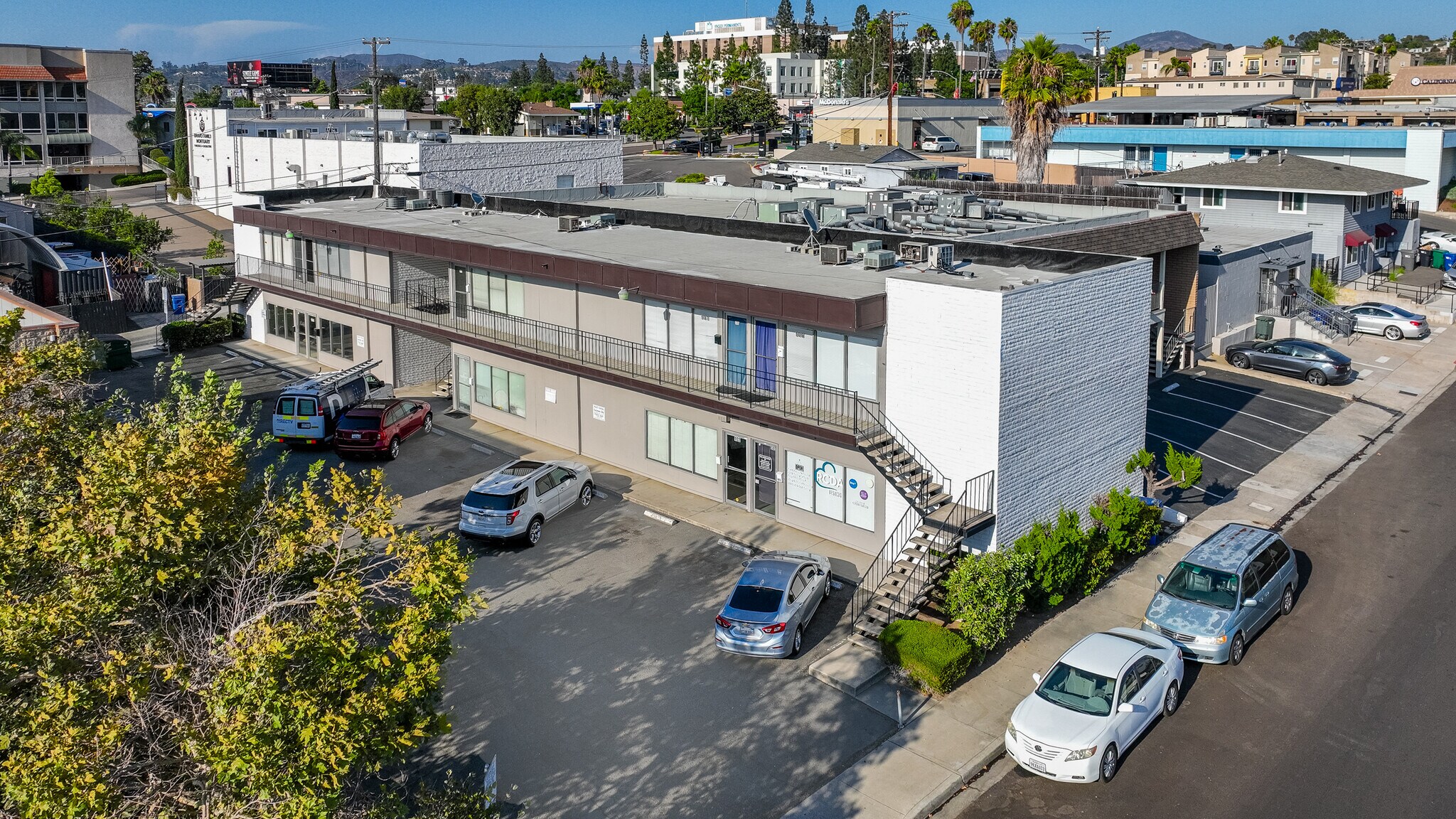 4410 Glacier Ave, San Diego, CA à vendre Photo du bâtiment- Image 1 de 1