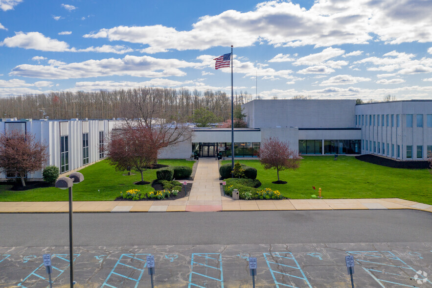 401 White Horse Rd, Voorhees, NJ for lease - Building Photo - Image 1 of 17