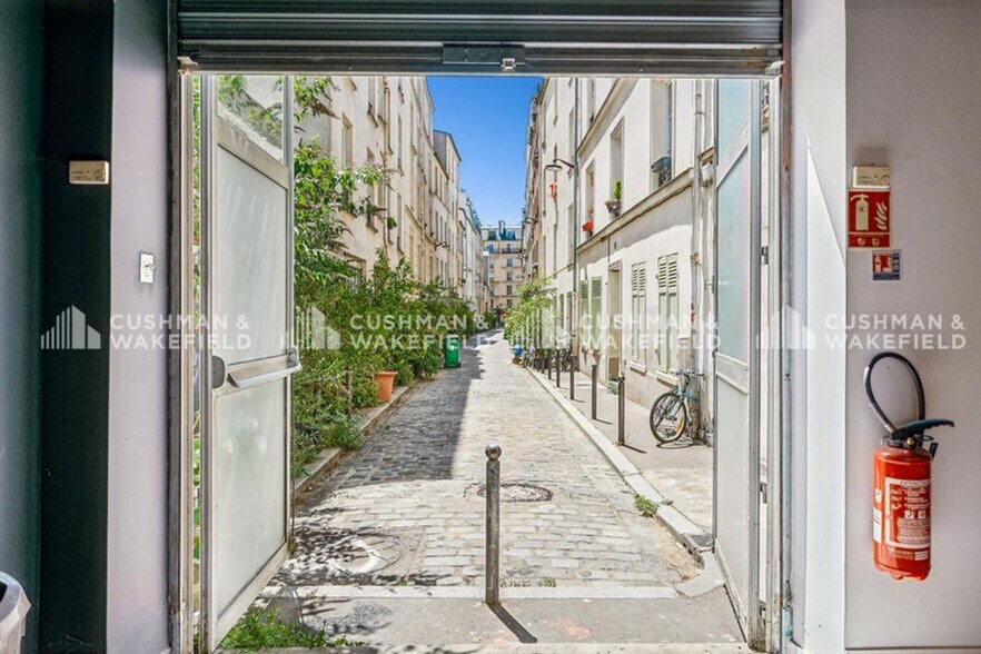 61 Rue Servan, Paris for lease - Building Photo - Image 2 of 3