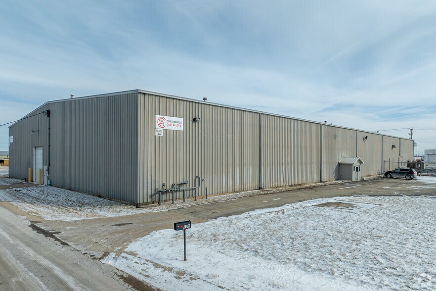 100 E Quarry Rd, Rochelle, IL for sale - Primary Photo - Image 1 of 4