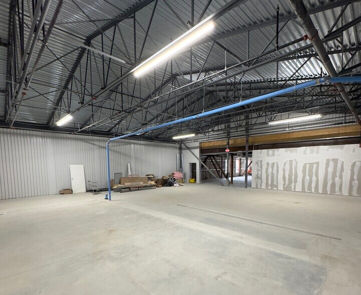 721 American Legion Hwy, Boston, MA for lease - Building Photo - Image 2 of 2