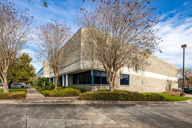 More details for 8507 Benjamin Rd, Tampa, FL - Office for Lease