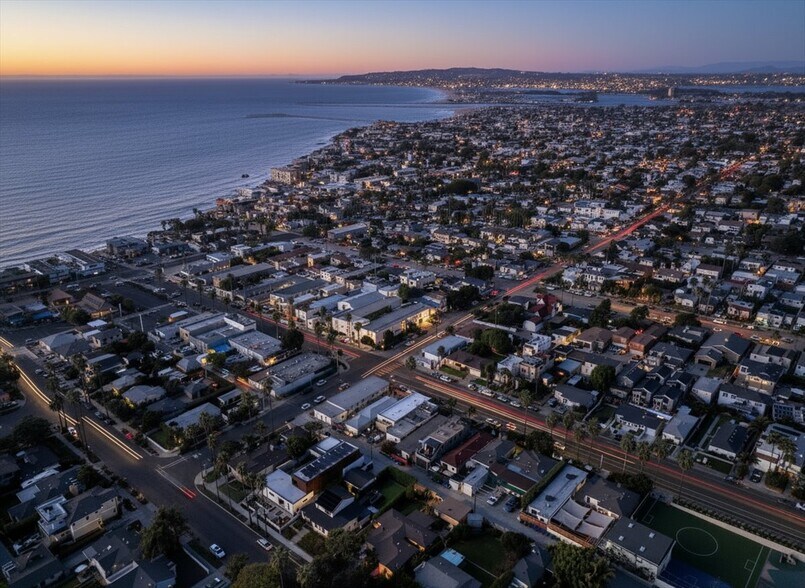 4673 Point Loma Ave, San Diego, CA à vendre - Photo principale - Image 1 de 13