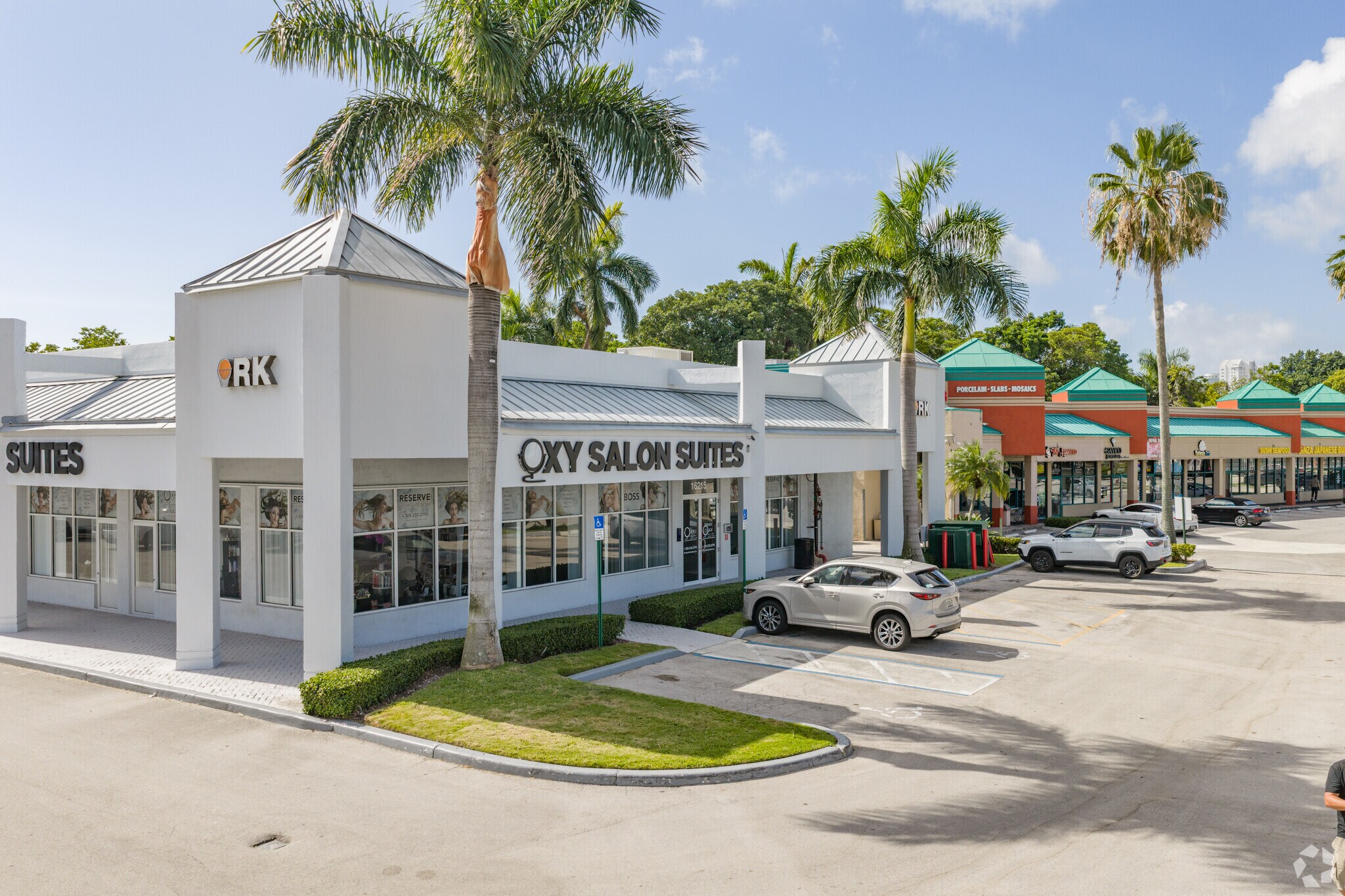 16215-16295 Biscayne Blvd, North Miami Beach, FL à louer Photo principale- Image 1 de 6