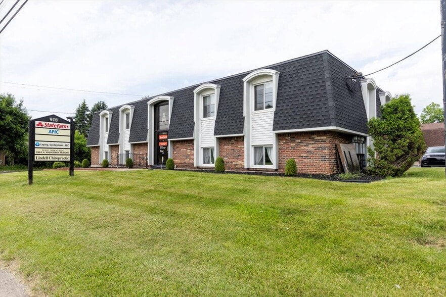 932 French Rd, Cheektowaga, NY à vendre - Photo du bâtiment - Image 1 de 6