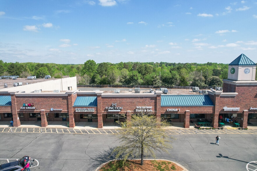 6307 Burlington Rd, Whitsett, NC for lease - Building Photo - Image 2 of 4