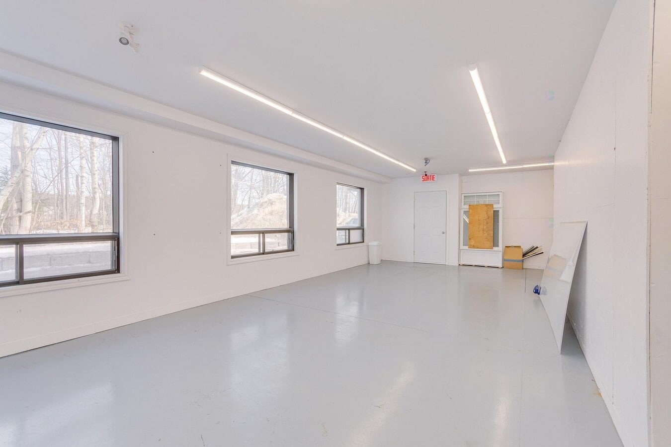 1695 Rue Atmec, Gatineau, QC J8R 3Y3 - Unit 1 - - Interior Photo - Image 2 of 11
