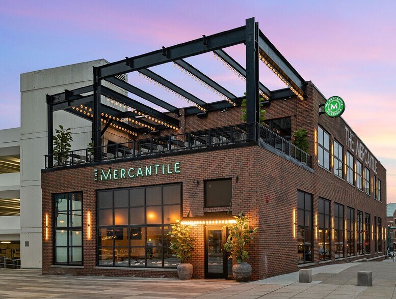 100 Front St, Worcester, MA à louer - Photo du bâtiment - Image 2 de 9