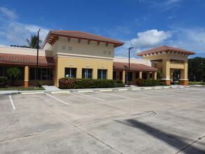 150 Cocoa Isles Blvd, Cocoa Beach, FL for lease Building Photo- Image 1 of 23