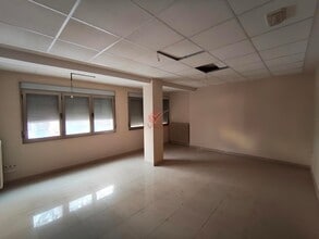 Office in Cuenca, Cuenca for lease Interior Photo- Image 2 of 8