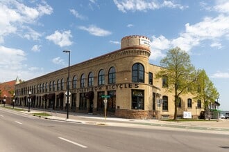 601-625 Williamson St, Madison, WI for lease Building Photo- Image 1 of 10