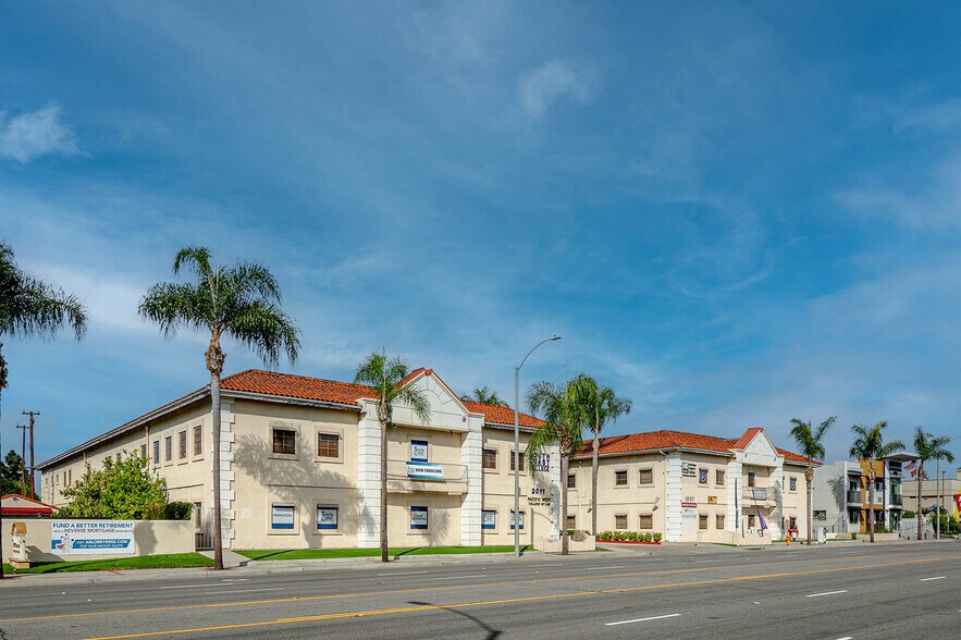 1937 & 2011 West Chapman Ave portefeuille de 2 propriétés à vendre sur LoopNet.ca - Photo du bâtiment - Image 2 de 14