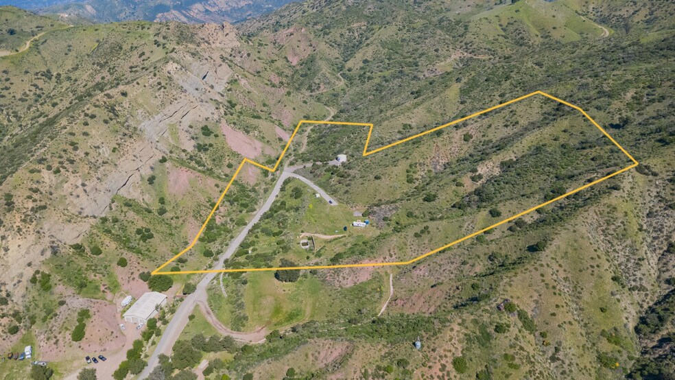 28741 Williams Canyon Rd, Silverado, CA à vendre - Photo du bâtiment - Image 2 de 27