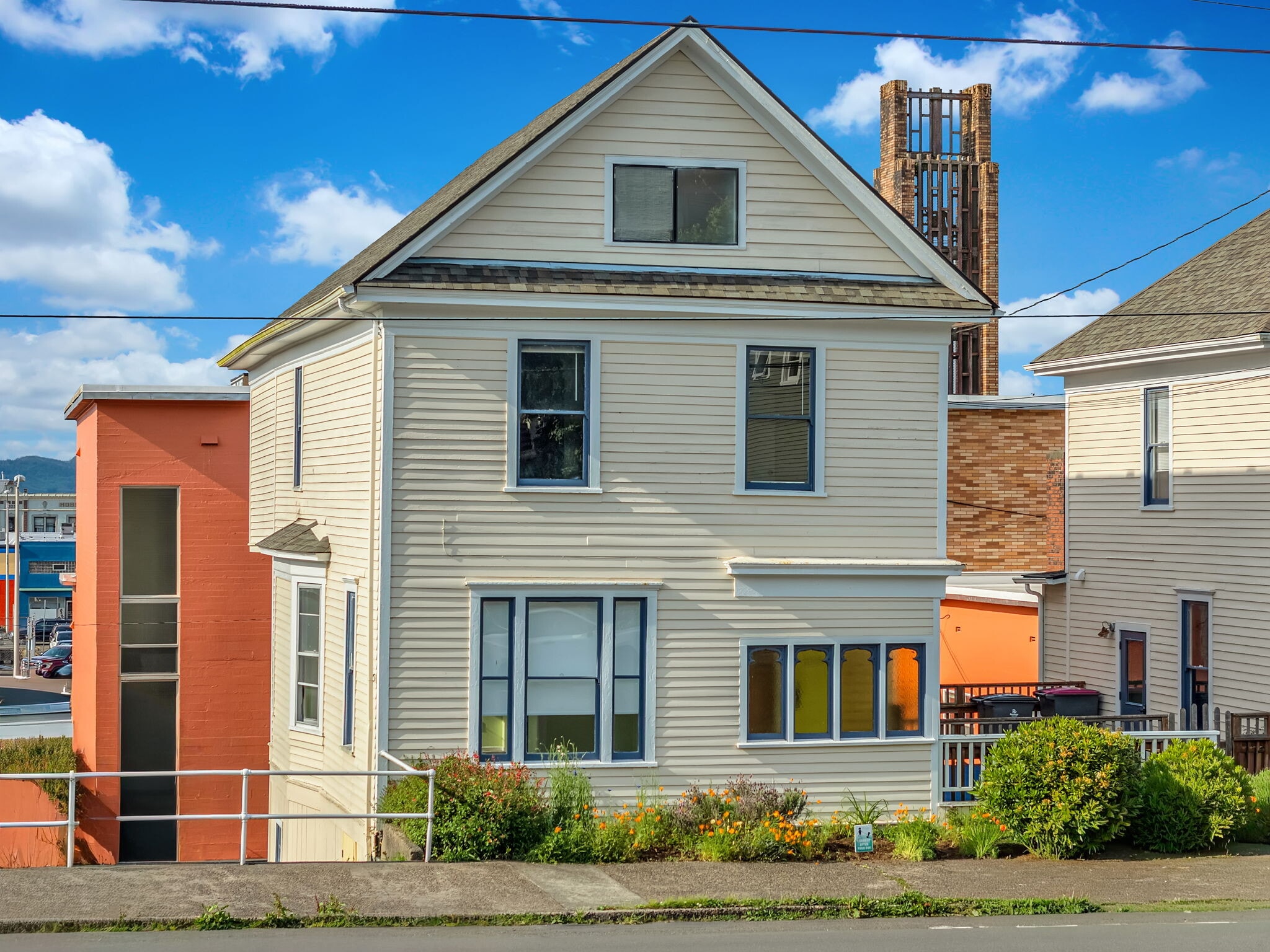 1178 Franklin Ave, Astoria, OR à vendre Photo du bâtiment- Image 1 de 46