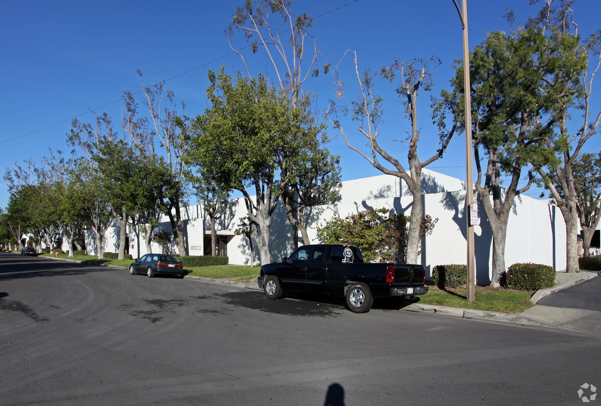 1203-1243 W Trenton Ave, Orange, CA à louer Photo principale- Image 1 de 11