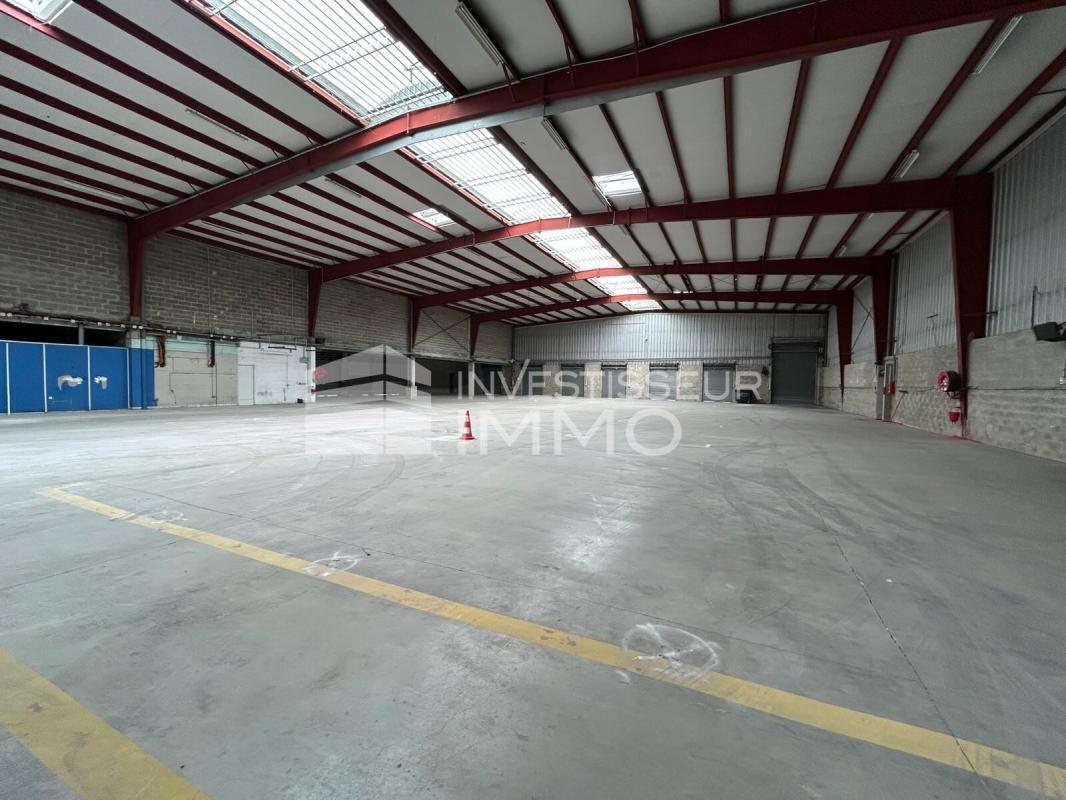 Industriel dans Sucy En Brie à louer Photo du bâtiment- Image 1 de 7