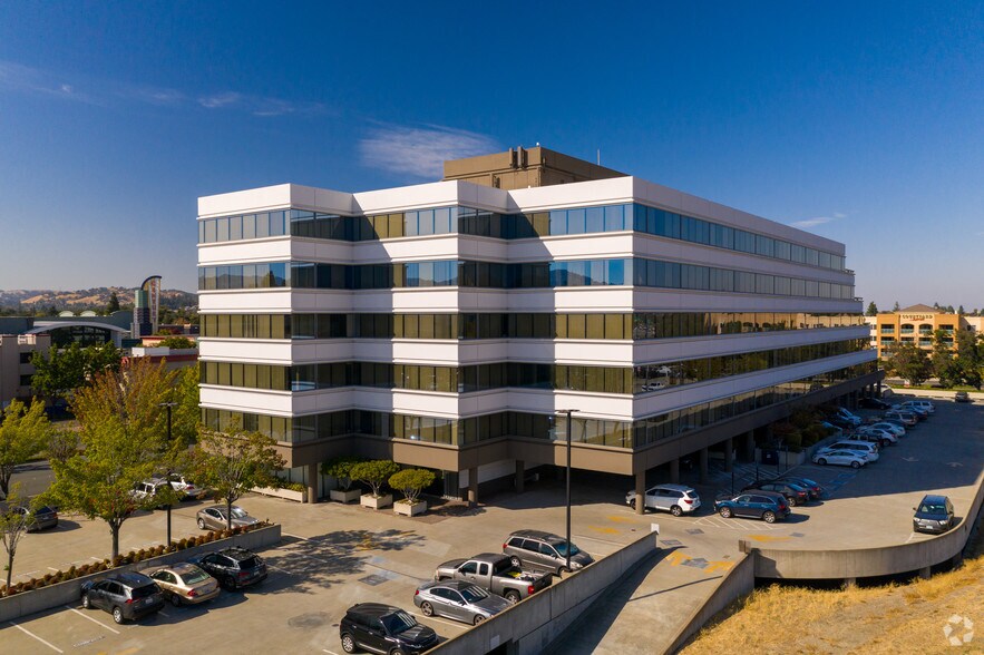 2300 Contra Costa Blvd, Pleasant Hill, CA à louer - Photo du bâtiment - Image 3 de 12