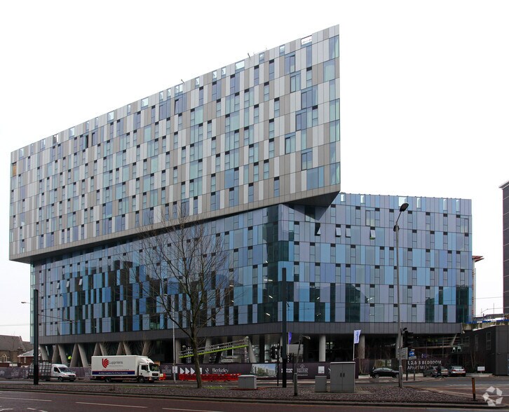 Wellesley Rd, Croydon à louer - Photo principale - Image 2 de 4