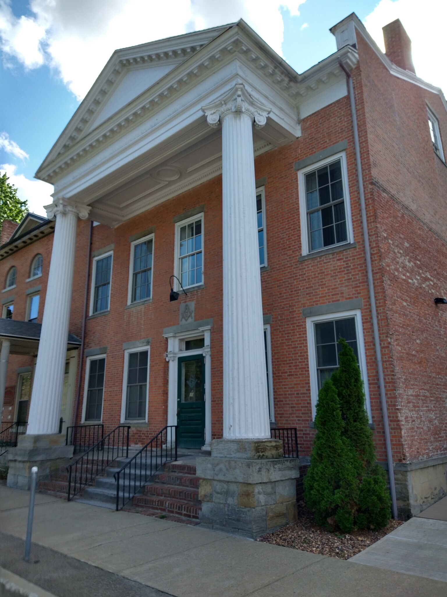 10 W Pulteney Sq, Bath, NY à louer Photo du bâtiment- Image 1 de 6