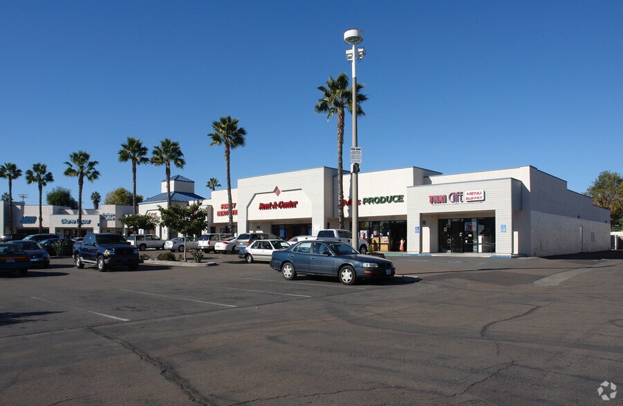 4676-4722 Clairemont Mesa Blvd, San Diego, CA à louer - Photo du bâtiment - Image 3 de 6
