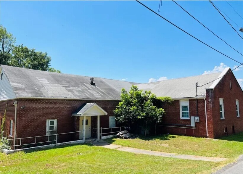 1303 Gaston Ave, Gastonia, NC à vendre - Photo du bâtiment - Image 3 de 8