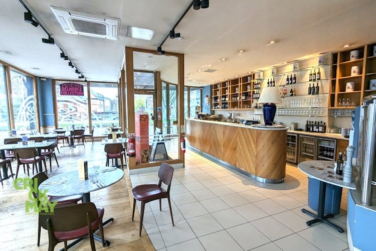 2-14 The Blvd, Crawley à louer Photo intérieure- Image 1 de 6