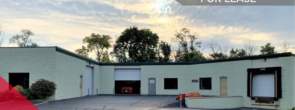 W228S7040 Enterprise Dr, Big Bend, WI for lease - Primary Photo - Image 3 of 3