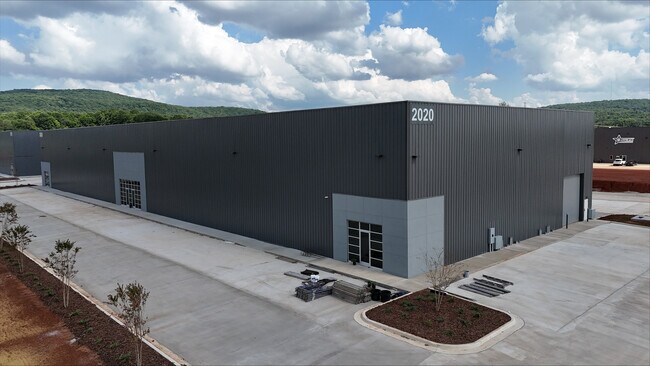 Plus de détails pour 2000 Bob Wade NW ln, Huntsville, AL - Industriel à louer