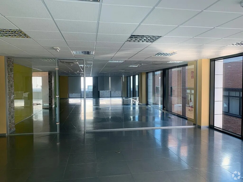 Office in Madrid, Madrid for lease Interior Photo- Image 1 of 9