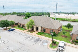5609 Classen Blvd, Oklahoma City, OK - Aérien Vue de la carte - Image1