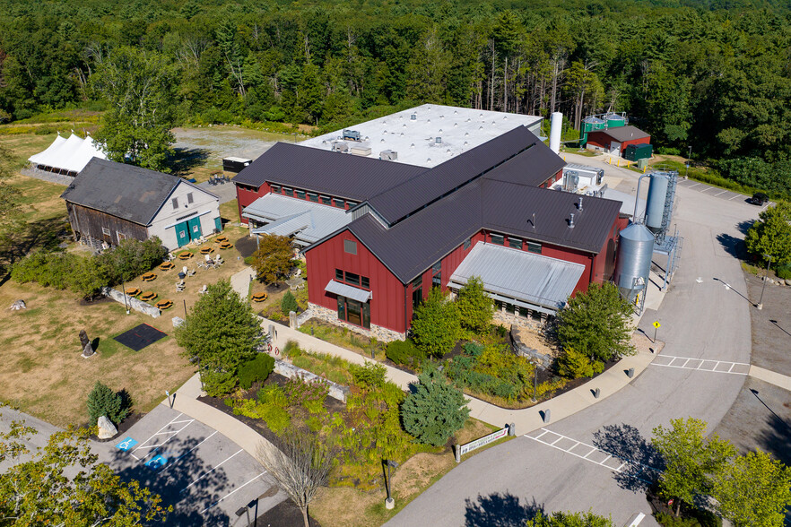 105 Towle Farm Rd, Hampton, NH à vendre - Photo du bâtiment - Image 2 de 6