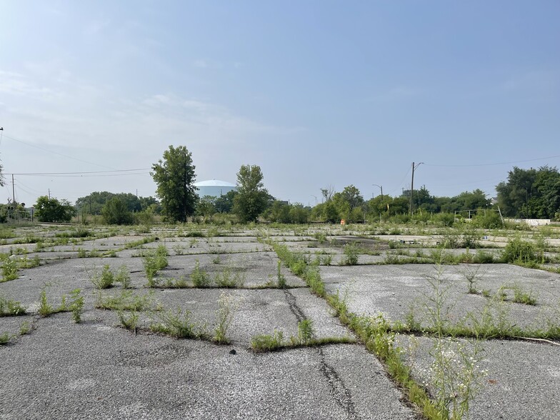 1919 Madison Ave, Indianapolis, IN for sale - Building Photo - Image 3 of 6