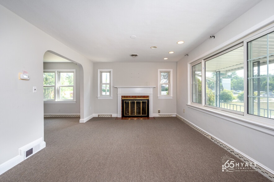 2976 Solomons Island Rd, Edgewater, MD for sale - Building Photo - Image 3 of 22