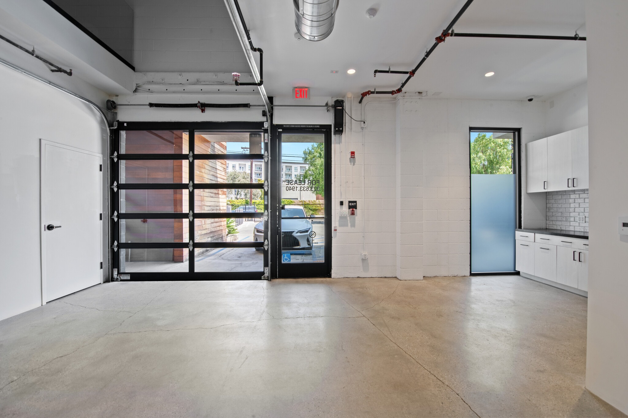 3309-3323 La Cienega Pl, Los Angeles, CA à louer Photo intérieure- Image 1 de 14