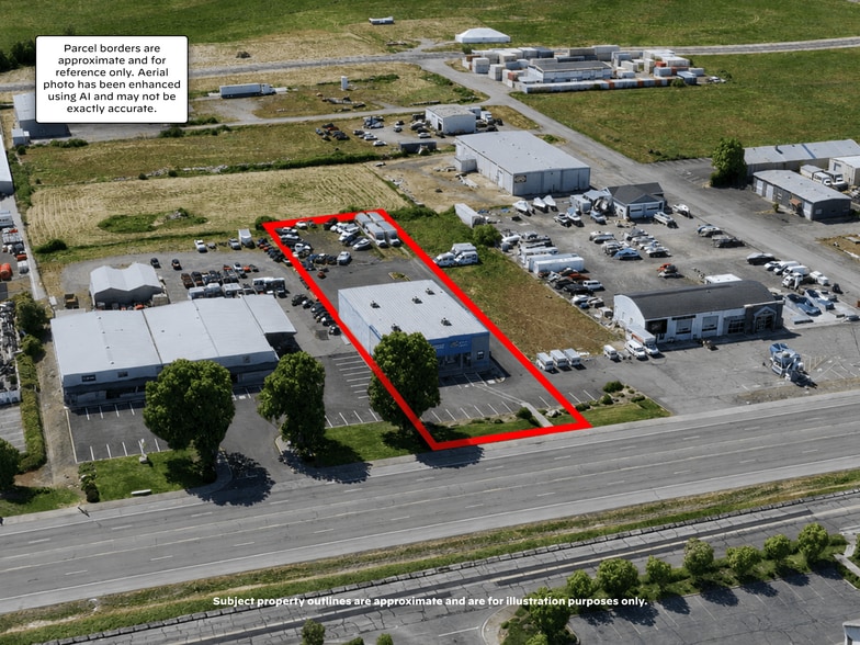 3755 Crater Lake Hwy, Medford, OR for lease - Building Photo - Image 2 of 84