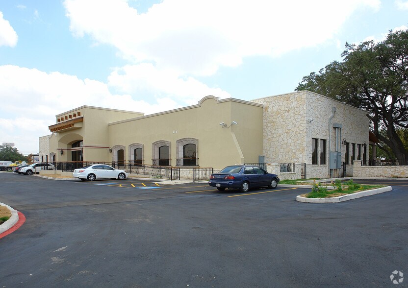 5150 N Loop 1604, San Antonio, TX à vendre - Photo principale - Image 1 de 11